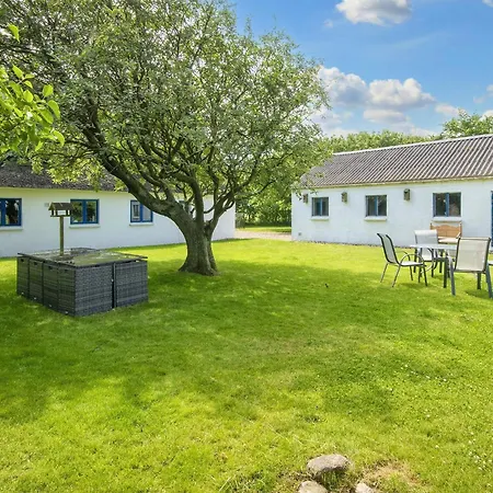 Ii Holiday home *